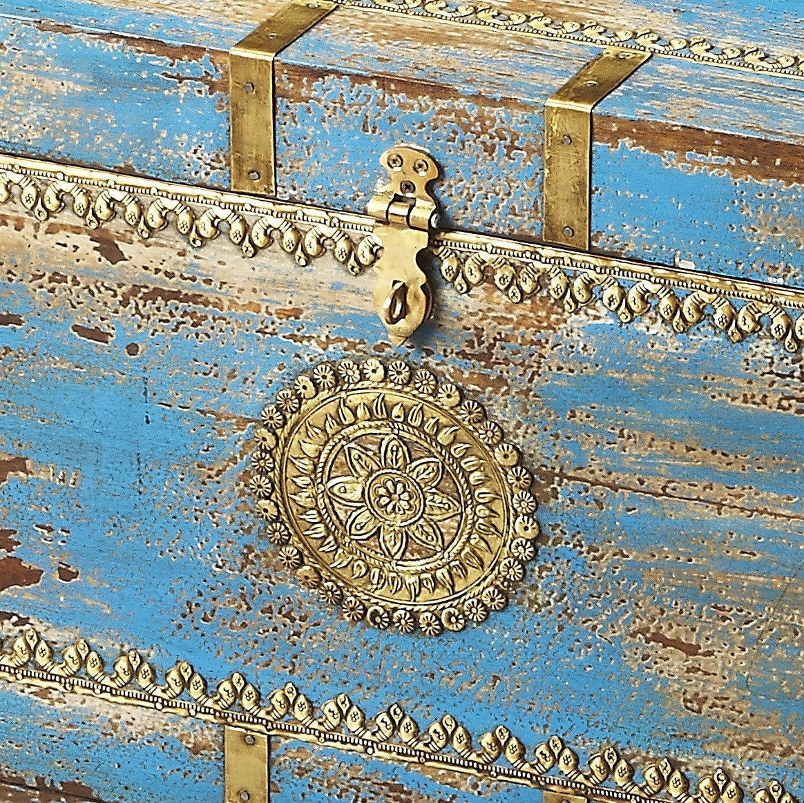 Buy ⌛ HomeRoots Painted Brass Inlay Storage Trunk ✨ 9 Buy ⌛ HomeRoots Painted Brass Inlay Storage Trunk ✨ - Image 7